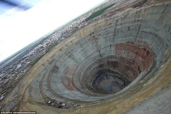 西伯利亚发现钻石矿，储备量约1万亿克拉